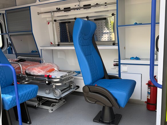 2023 Mercedes-Benz Sprinter, жёлтый, 13400000 рублей - вид 9