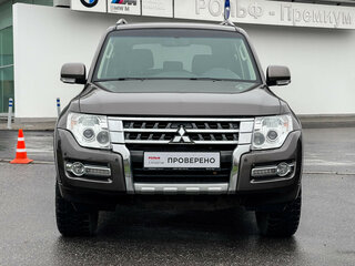 2015 Mitsubishi Pajero IV Рестайлинг 2, коричневый, 2397000 рублей, вид 2