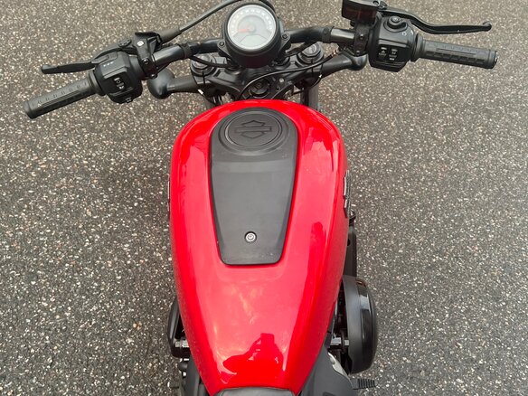 2025 Harley-Davidson Nightster, красный, 1430000 рублей - вид 7