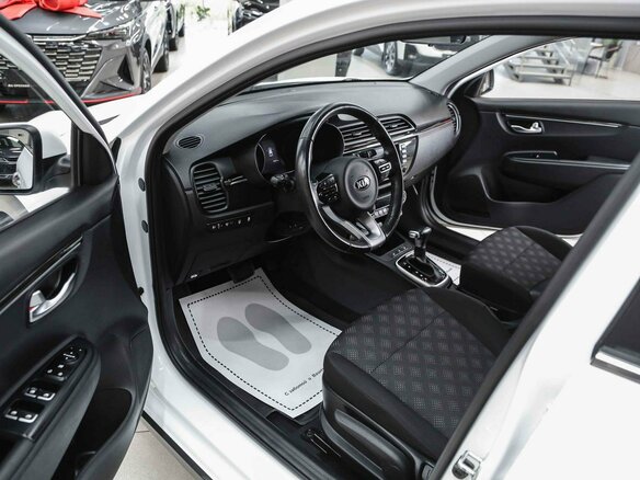 2020 Kia Rio X-Line IV, белый, 1450000 рублей - вид 8