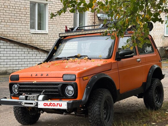 2000 Lada (ВАЗ) 2121 (4x4) I Рестайлинг, оранжевый, 700000 рублей - вид 1