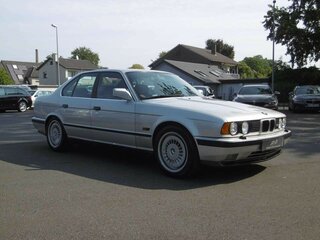 1991 BMW M5 II (E34), серебристый, 6550000 рублей, вид 3