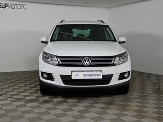 2016 Volkswagen Tiguan I Рестайлинг, белый, 1719990 рублей, вид 2