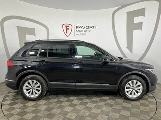 2021 Volkswagen Tiguan II Рестайлинг, чёрный, 2199000 рублей, вид 4