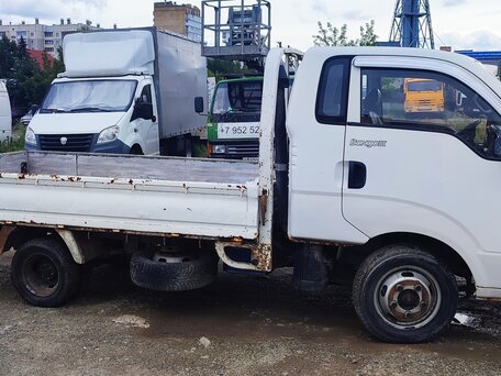 2010 Kia Bongo, белый, 520000 рублей, вид 1