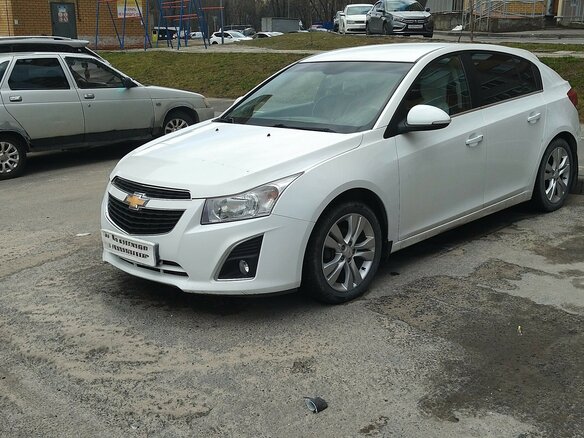 2013 Chevrolet Cruze I Рестайлинг, белый, 1000000 рублей - вид 1