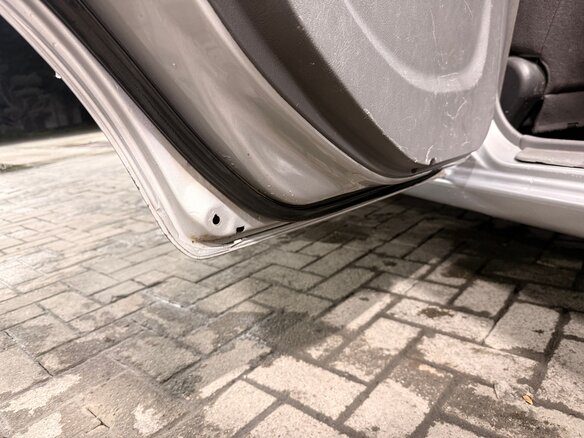 2004 Hyundai Accent ТагАЗ II, серебристый, 320000 рублей - вид 10