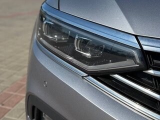 2019 Volkswagen Passat B8 Рестайлинг, серебристый, 1699000 рублей, вид 1