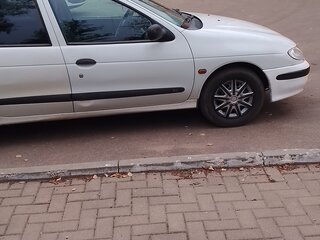 1997 Renault Megane I, белый, 140000 рублей, вид 2