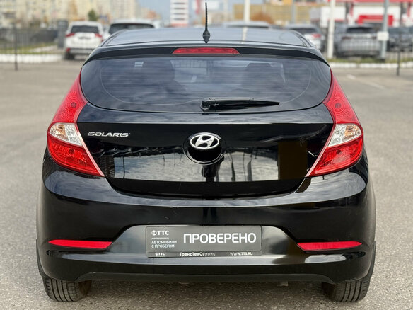 2016 Hyundai Solaris I Рестайлинг, чёрный, 870000 рублей - вид 5