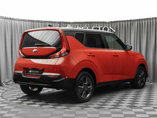 2019 Kia Soul III, красный, 1940000 рублей, вид 5