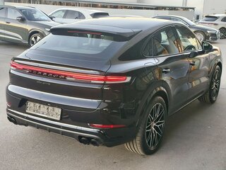 2026 Porsche Cayenne Coupé III Рестайлинг, чёрный, 17900000 рублей, вид 2