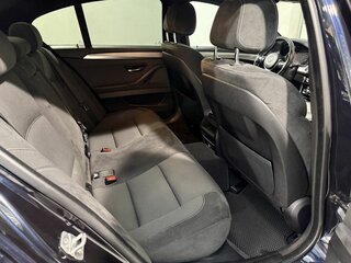 2016 BMW 5 серии 520i VI (F10/F11/F07) Рестайлинг, чёрный, 1949800 рублей, вид 4