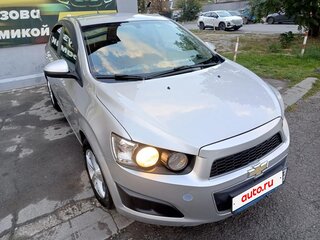 2012 Chevrolet Aveo II, серебристый, 535000 рублей, вид 2