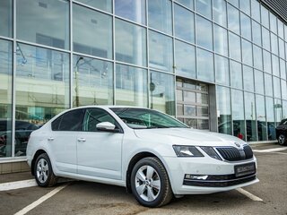 2019 Skoda Octavia III (A7) Рестайлинг, белый, 1748000 рублей, вид 1