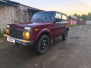 2011 Lada (ВАЗ) 2121 (4x4) I Рестайлинг, пурпурный, 300000 рублей, вид 2