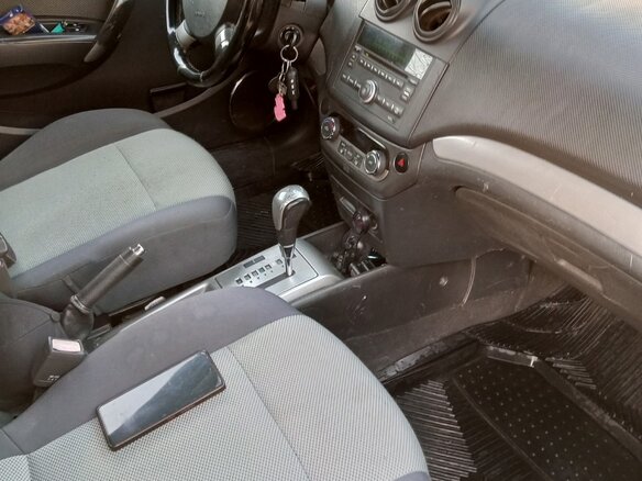 2008 Chevrolet Aveo I Рестайлинг, красный, 330000 рублей - вид 5