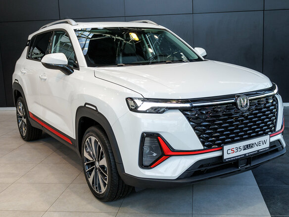 2025 Changan CS35 Plus I Рестайлинг, белый - вид 2