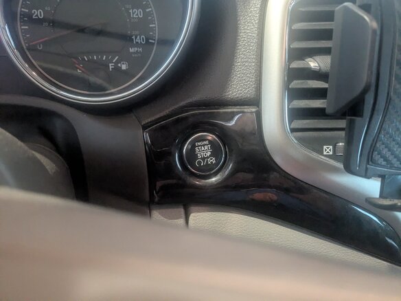 2010 Jeep Grand Cherokee IV (WK2), белый, 1520000 рублей - вид 15