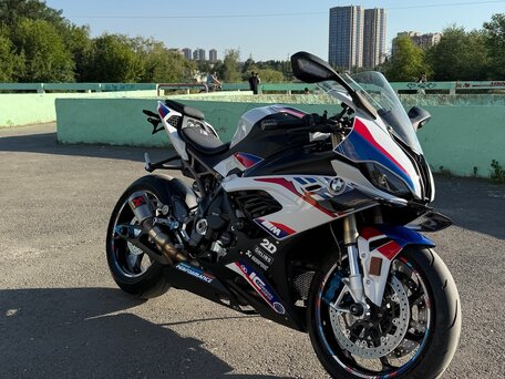 2022 BMW S 1000 RR, белый, 1799999 рублей, вид 1