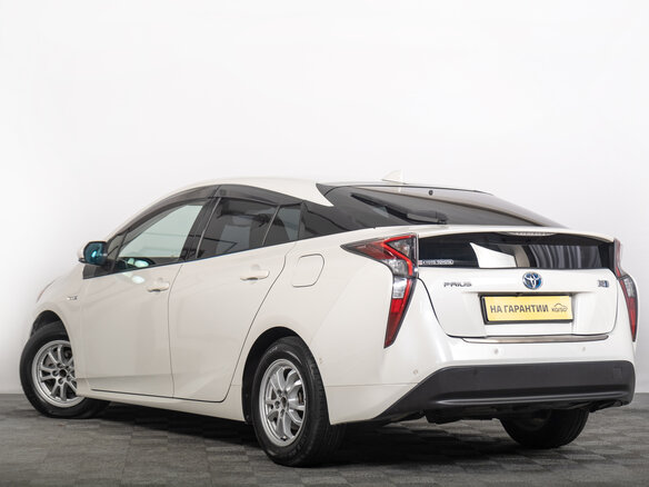 2016 Toyota Prius IV (XW50), белый, 1799000 рублей - вид 4
