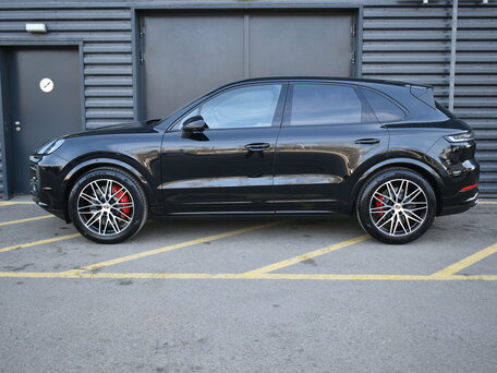 2026 Porsche Cayenne S III Рестайлинг, чёрный, 23599000 рублей, вид 2