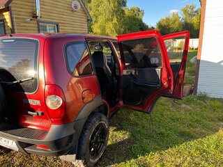 2012 Chevrolet Niva I Рестайлинг, красный, 550000 рублей, вид 4