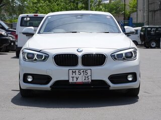 2016 BMW 1 серии 118i II (F20/F21) Рестайлинг, белый, 1300000 рублей, вид 2