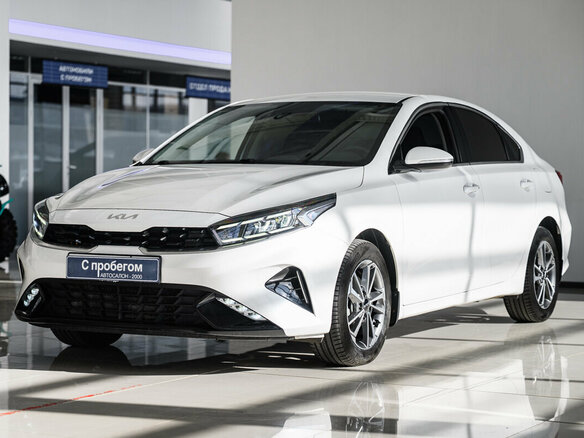 2021 Kia Cerato IV Рестайлинг, белый, 2280000 рублей