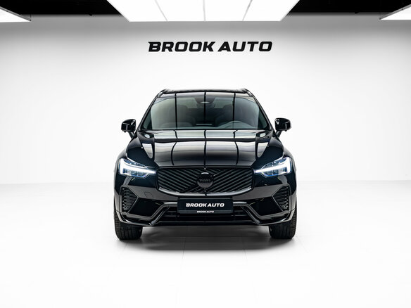 2026 Volvo XC60 II Рестайлинг 2, чёрный, 5990000 рублей - вид 1