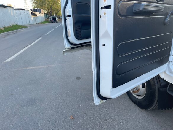 2024 Isuzu Elf (N-series), белый, 2350000 рублей - вид 14