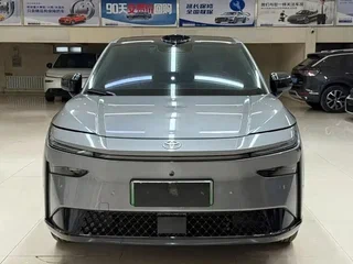 2026 Toyota bZ3X 58.3 kWh, серебристый, 2550000 рублей, вид 2