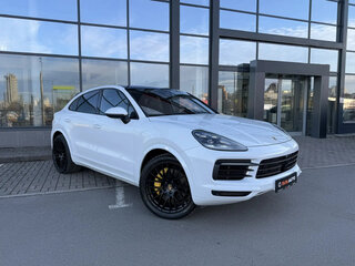 2019 Porsche Cayenne S Coupé III, белый, 7390000 рублей, вид 3