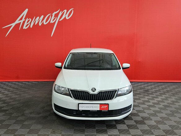 2018 Skoda Rapid I Рестайлинг, белый, 1199000 рублей - вид 8