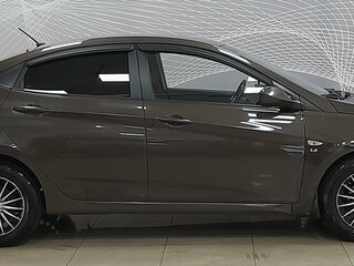 2015 Hyundai Solaris I Рестайлинг, коричневый, 949000 рублей, вид 4