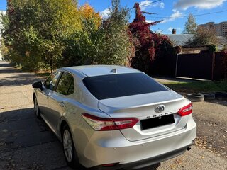 2021 Toyota Camry VIII (XV70) Рестайлинг, серый, 2650000 рублей, вид 5