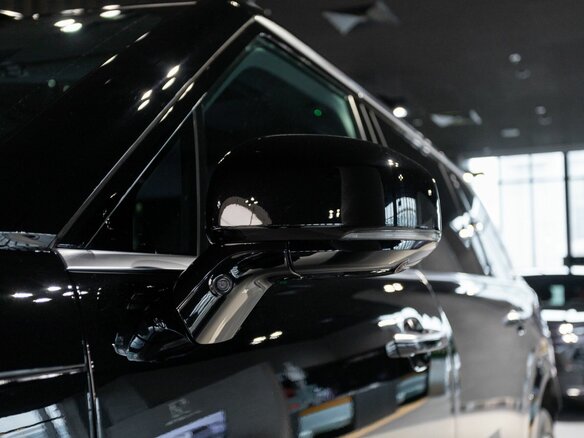 2025 Zeekr 9X 70 kWh, чёрный - вид 19