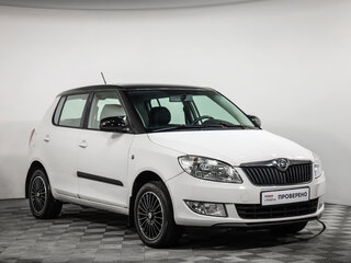 2013 Skoda Fabia II Рестайлинг, белый, 559777 рублей, вид 3