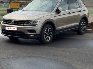 2018 Volkswagen Tiguan II, бежевый, 2699000 рублей, вид 1