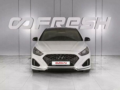 2017 Hyundai Sonata VII (LF) Рестайлинг, белый, 1490000 рублей, вид 1