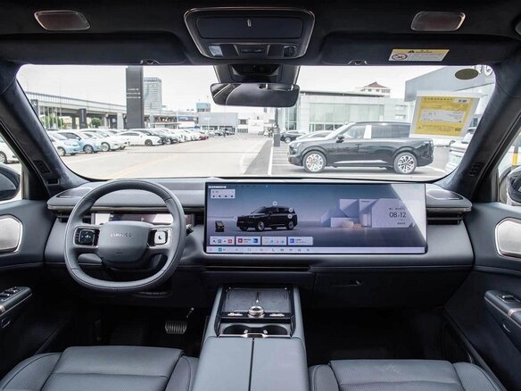 2025 Lynk & Co 900, белый, 6550000 рублей - вид 6
