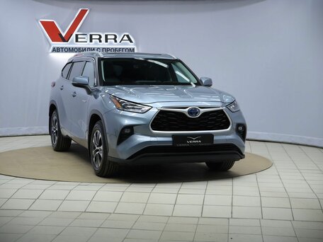 2022 Toyota Highlander IV (XU70), голубой, 4300000 рублей, вид 3