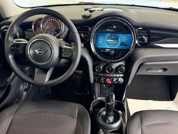 2022 Mini Hatch Cooper D III (F55/F56) Рестайлинг 2, серебристый, 2690000 рублей - вид 7