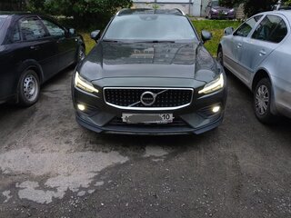 2019 Volvo V60 Cross Country II, серый, 3300000 рублей, вид 3