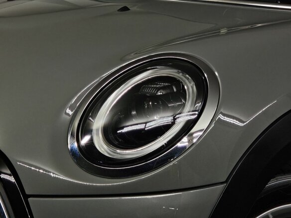 2022 Mini Hatch Cooper III (F55/F56) Рестайлинг 2, серый, 2600000 рублей - вид 7