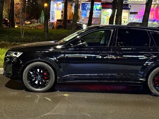 2023 Audi Q7 55 TFSI II (4M) Рестайлинг, чёрный, 10550000 рублей, вид 4