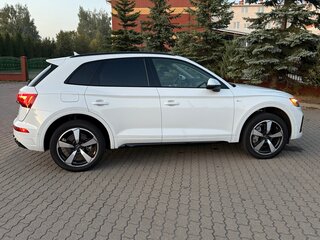2022 Audi Q5 45 TFSI II (FY) Рестайлинг, белый, 2970000 рублей, вид 4