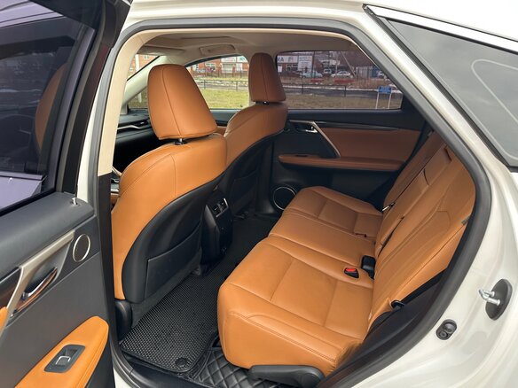 2020 Lexus RX 300 IV Рестайлинг, белый, 4850000 рублей - вид 25