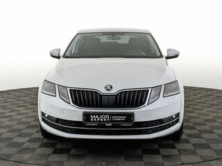 2020 Skoda Octavia III (A7) Рестайлинг, белый, 1700000 рублей, вид 2