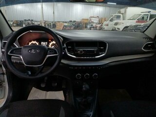 2023 Lada (ВАЗ) Vesta I Рестайлинг (NG), белый, 735357 рублей, вид 5